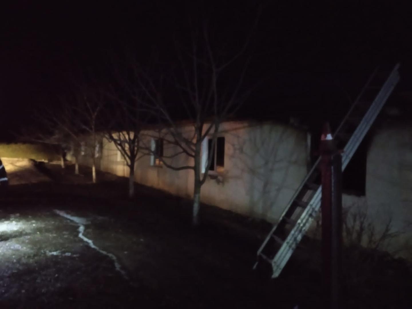 В деревне Нижняя Медведица Курской области произошел пожар в бане