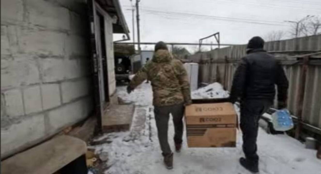 Якутия отправляет посылки своим военнослужащим в приграничье Курской области