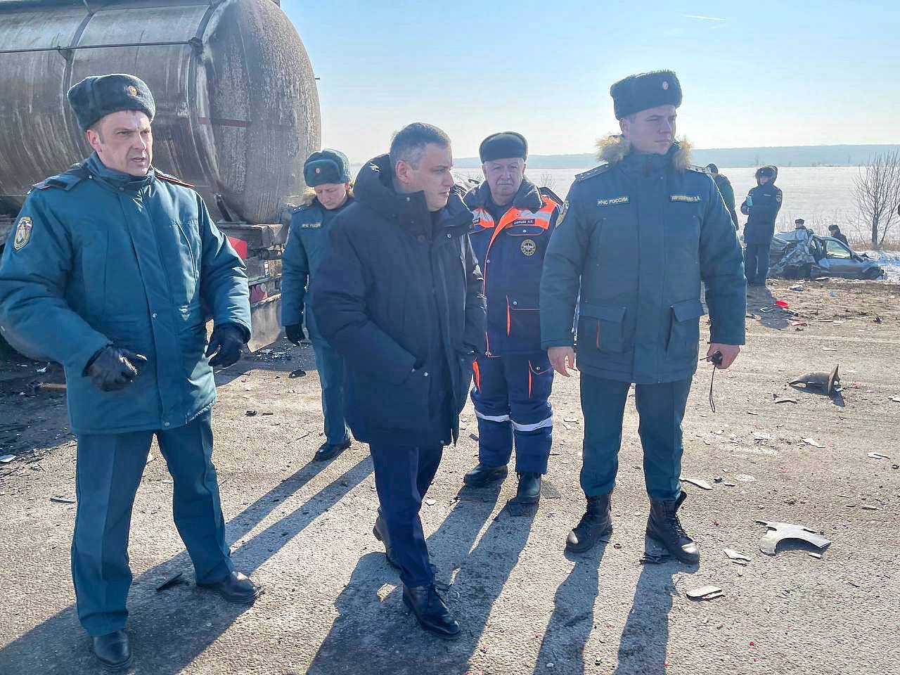 Александр Хинштейн выехал на место массового ДТП в Курском районе