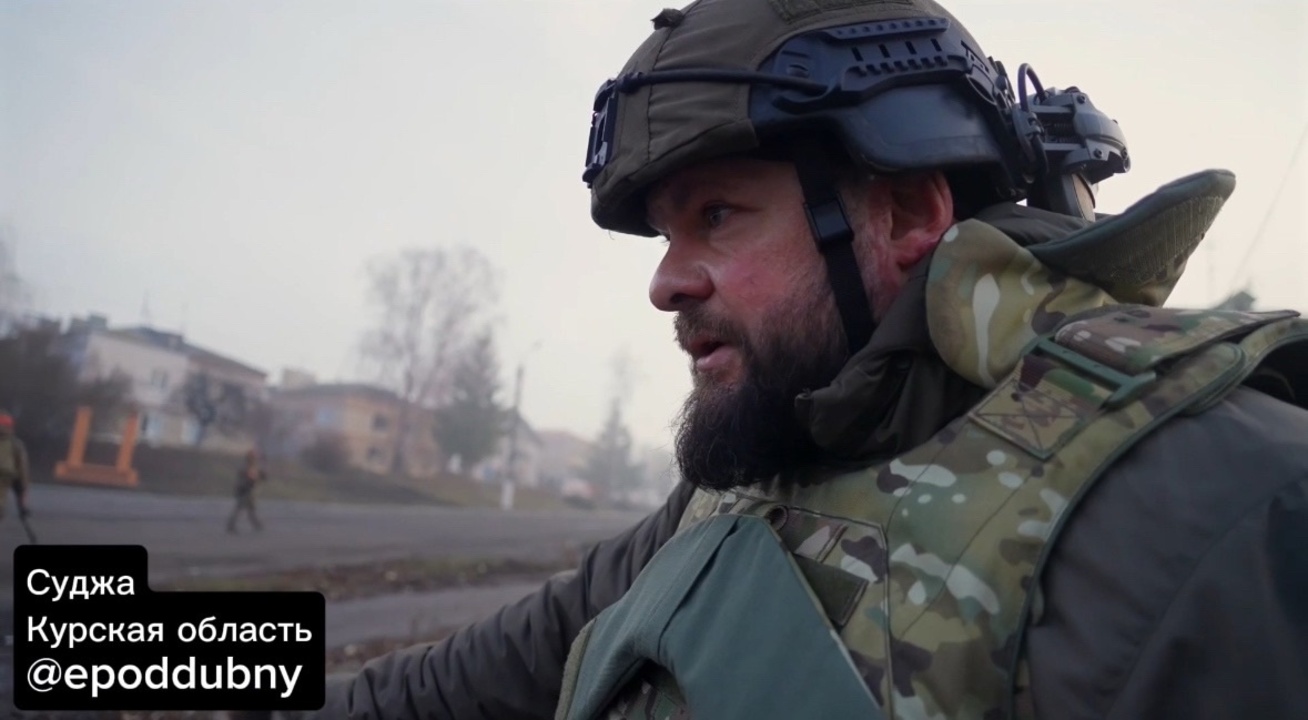 Военкор ВГТРК, Герой России Евгений Поддубный находится в освобожденной в курском приграничье Судже | ГТРК «Курск» Военкор ВГТРК, Герой России Евгений Поддубный находится в освобожденной в курском приграничье Судже