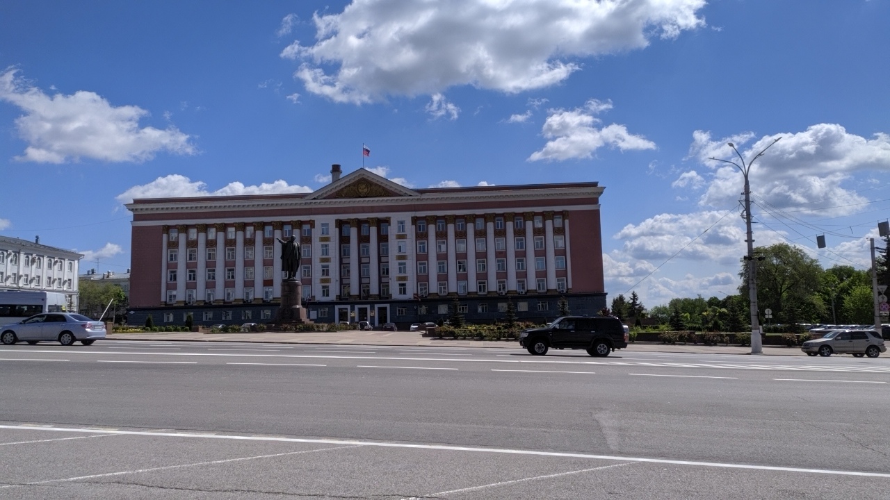 В администрации Курской области рассказали, почему сейчас не вводят жестких ограничительных мер