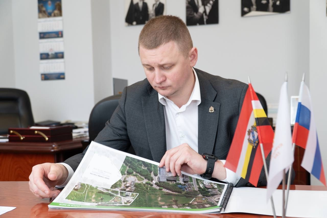 Врио заместителя губернатора Курской области Константин Поляков переходит на новое место работы | ГТРК «Курск» Врио заместителя губернатора Курской области Константин Поляков переходит на новое место работы