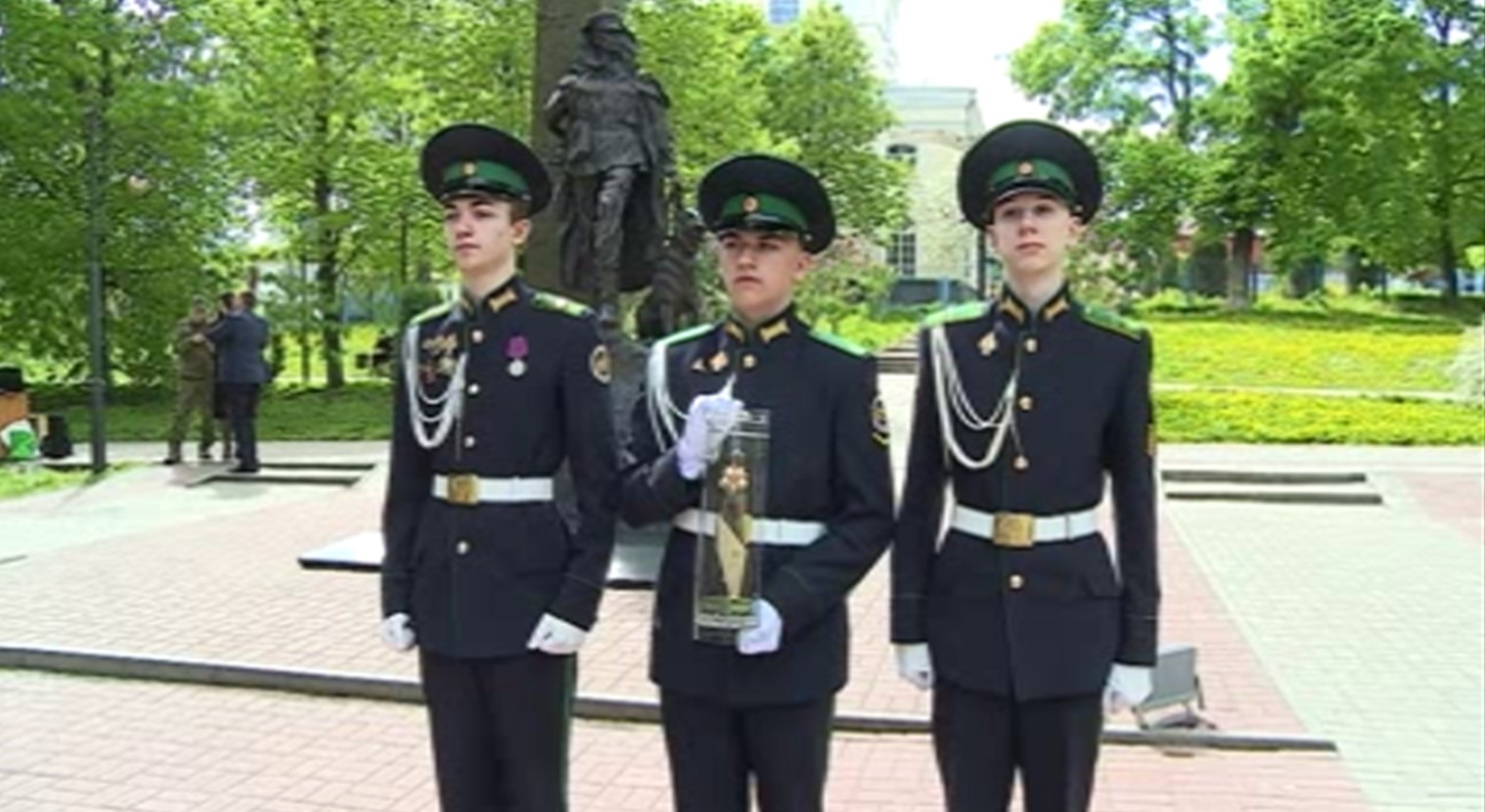 Из Бреста и Мурманска в Курск