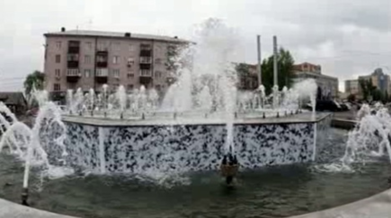 В Курске включили фонтаны | ГТРК «Курск» В Курске включили фонтаны