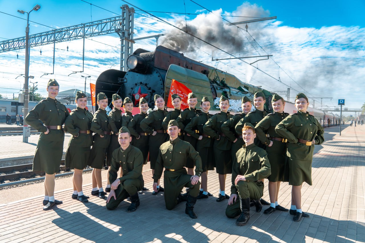 Сегодня с перрона Курского железнодорожного вокзала отправился "Поезд Победы"