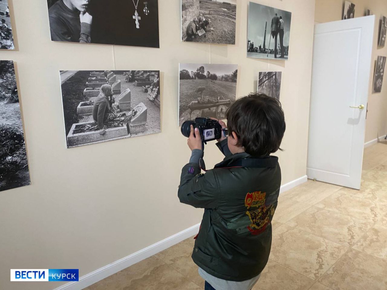 В Курске открылась выставка памяти фотохудожника Геннадия Бодрова | ГТРК «Курск» В Курске открылась выставка памяти фотохудожника Геннадия Бодрова
