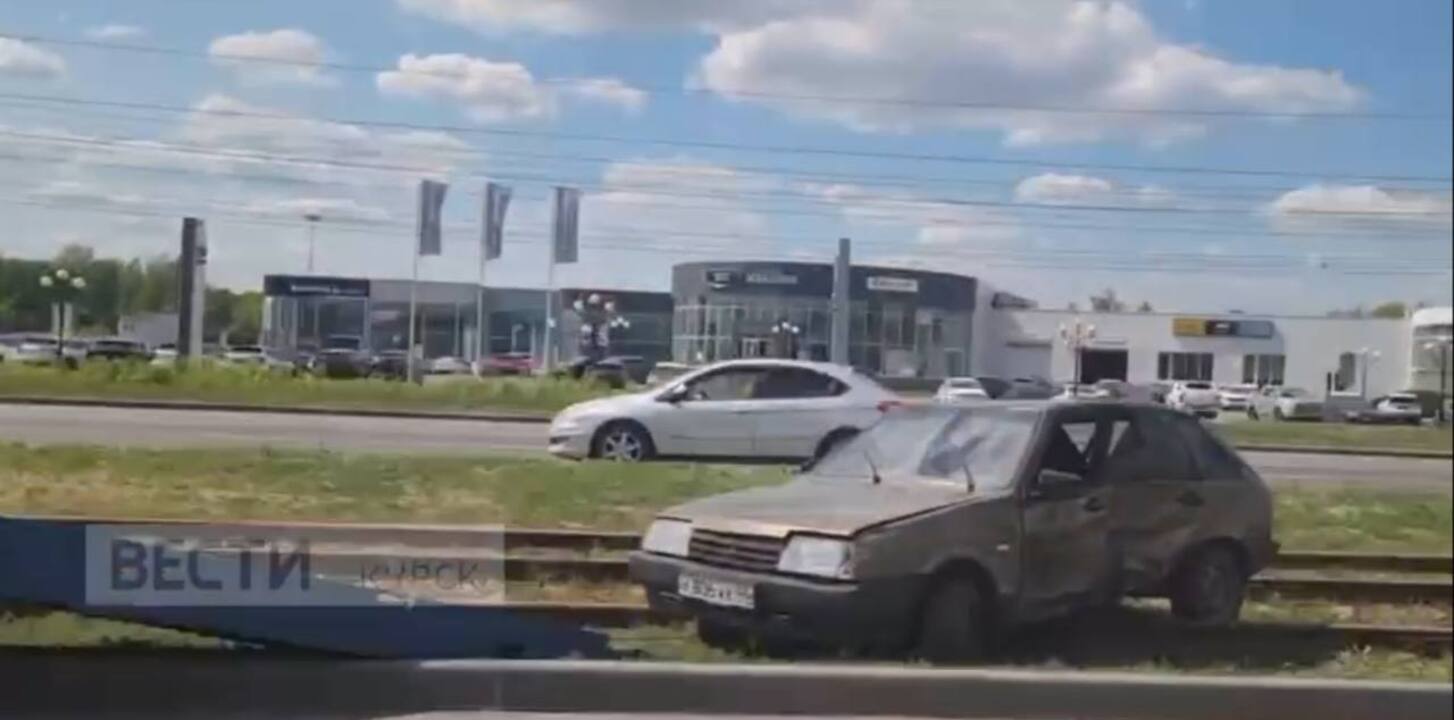 На улице Энгельса в Курске произошло ДТП | ГТРК «Курск» На улице Энгельса в Курске произошло ДТП