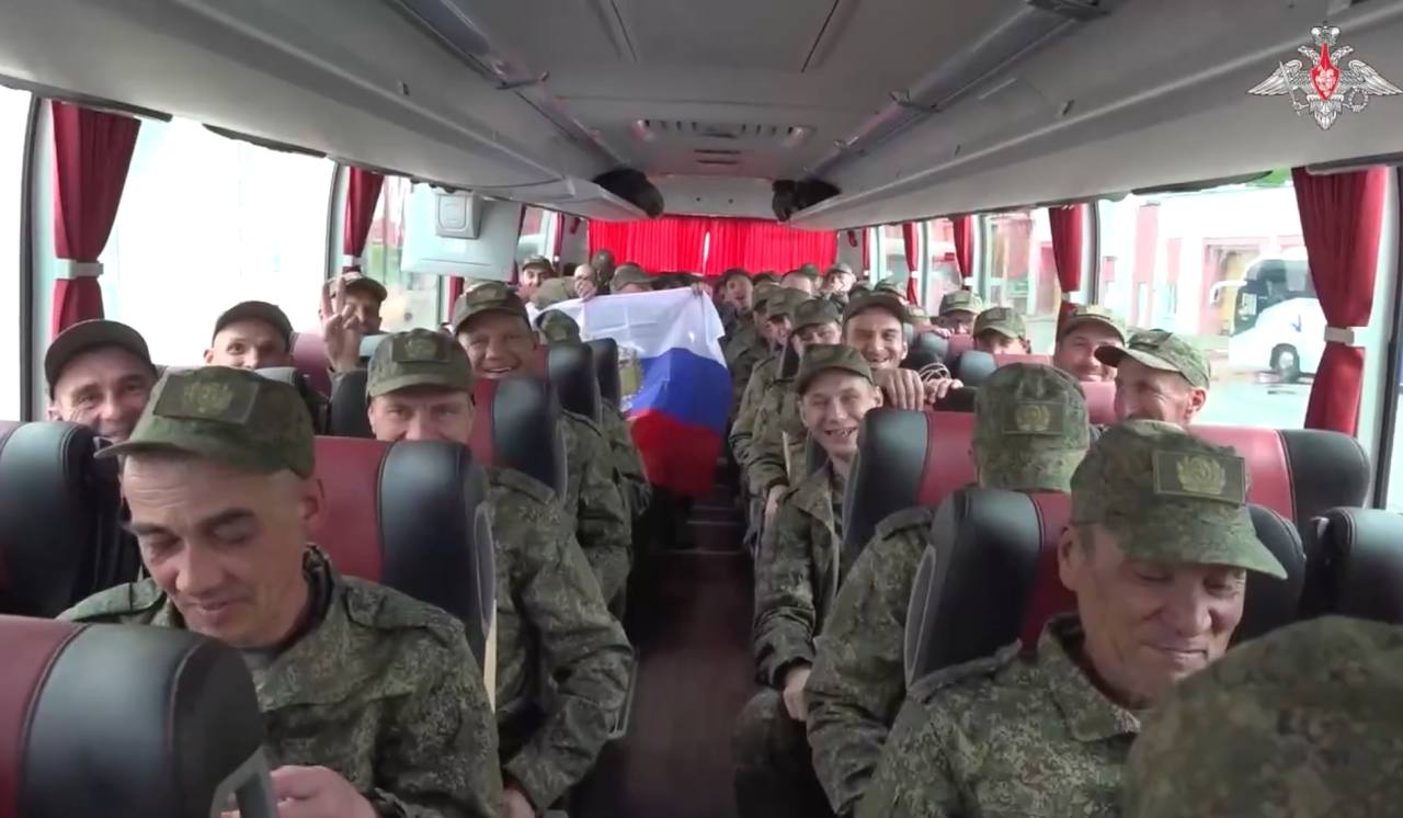 25 мая с подконтрольной киевскому режиму территории возвращены ещё 303 российских военных