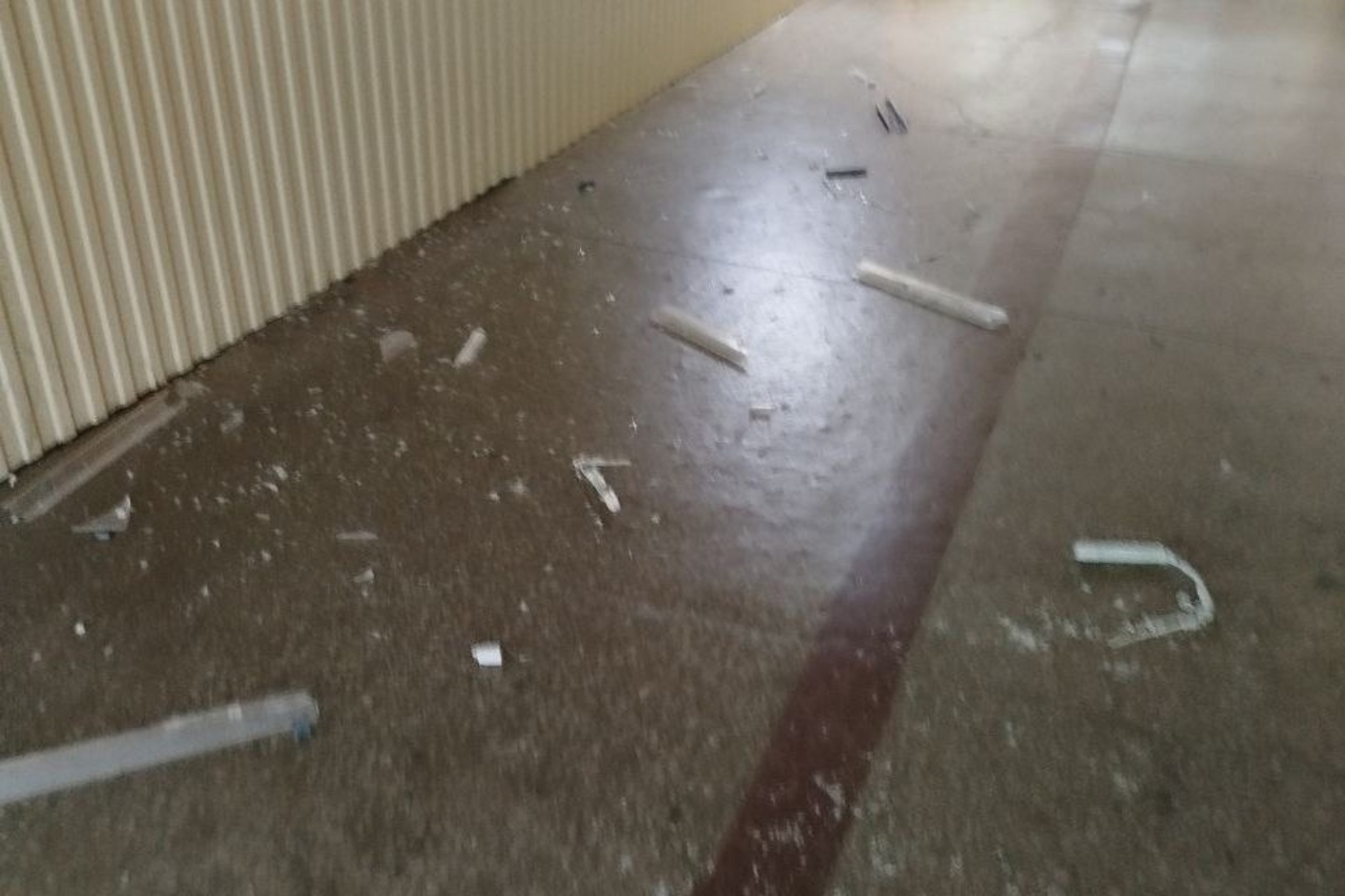 Вандалы оставили переход на площади Рокоссовского в Курске без света