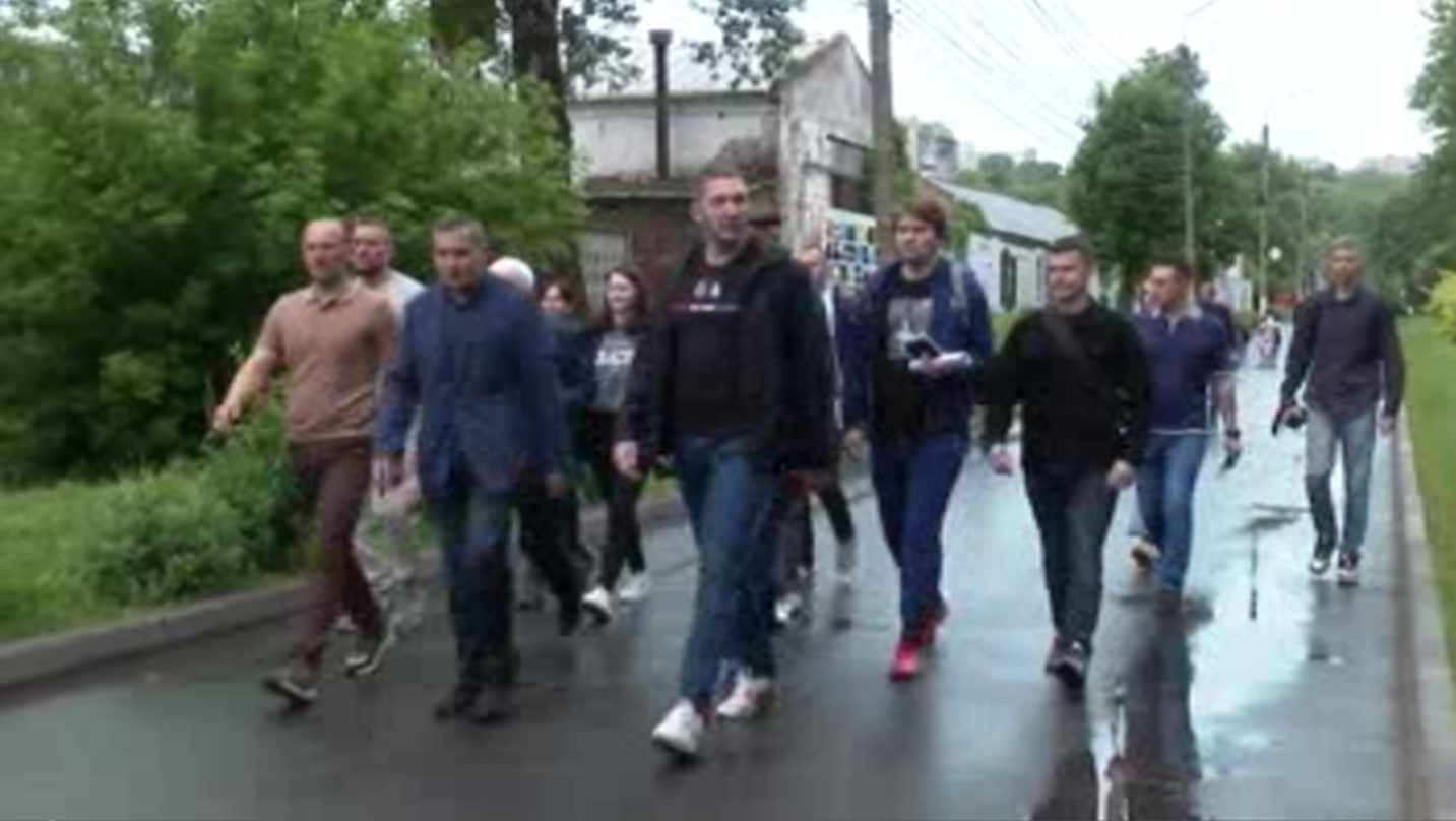 Привести в порядок заросли Курска