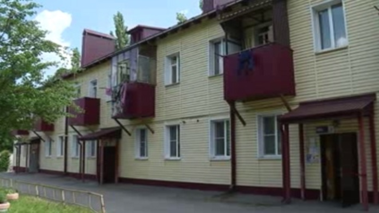 Жильцы дома 10/12 по улице Белгородской Курска пытаются отыскать свою управляющую компанию 