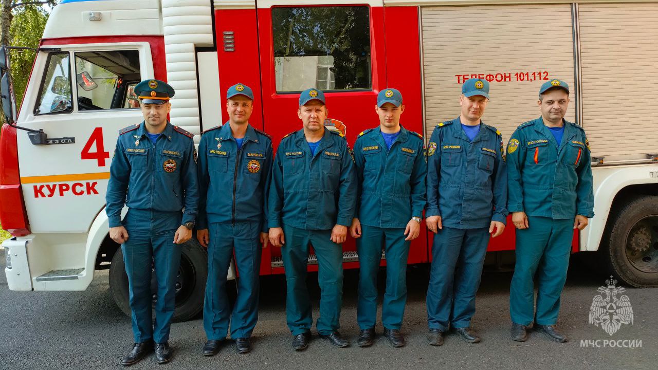 Из горящего дома на Павлуновского в Курске спасли трёх человек 