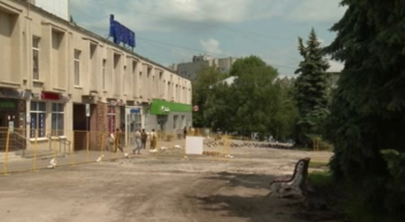В августе жители Курска смогут оценить обновленный сквер у "Куряночки"