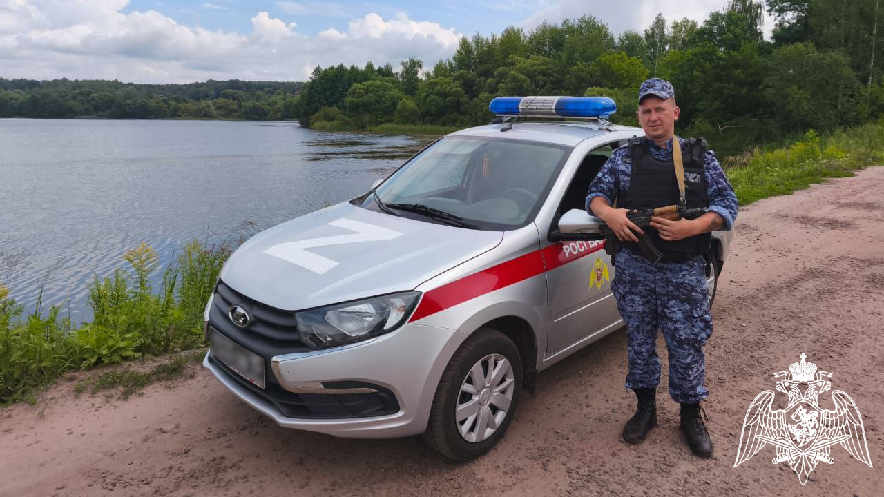 Курянка пыталась сброситься с моста — ее спас росгвардеец