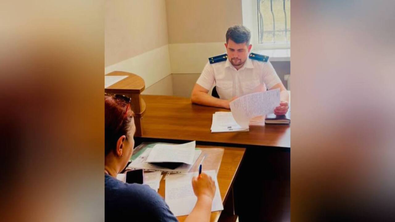 В Курской области  сельсовет задолжал двум пенсионерам более 380 тысяч рублей