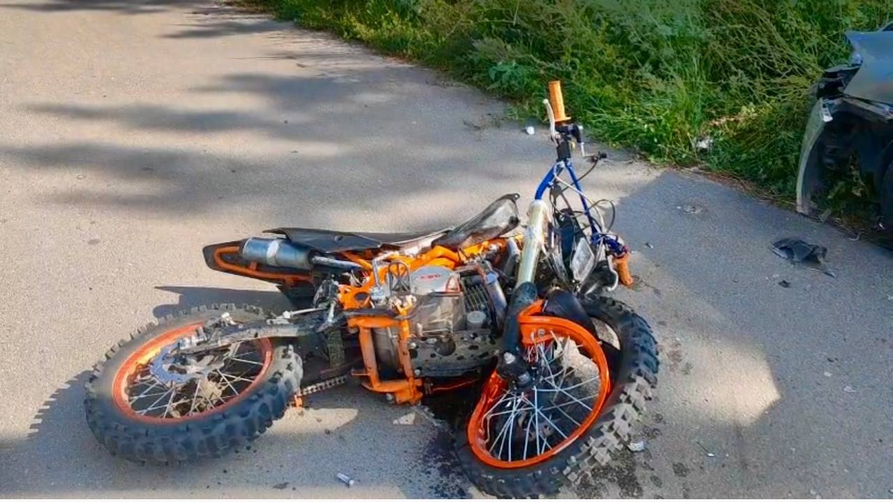 Под Курском погиб в ДТП 14-летний водитель питбайка