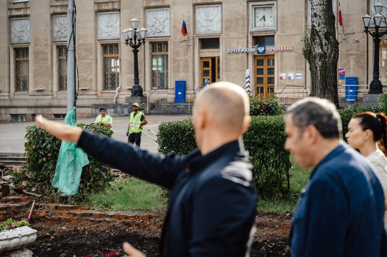 Больше зелени будет в сквере у Главпочтамта в Курске