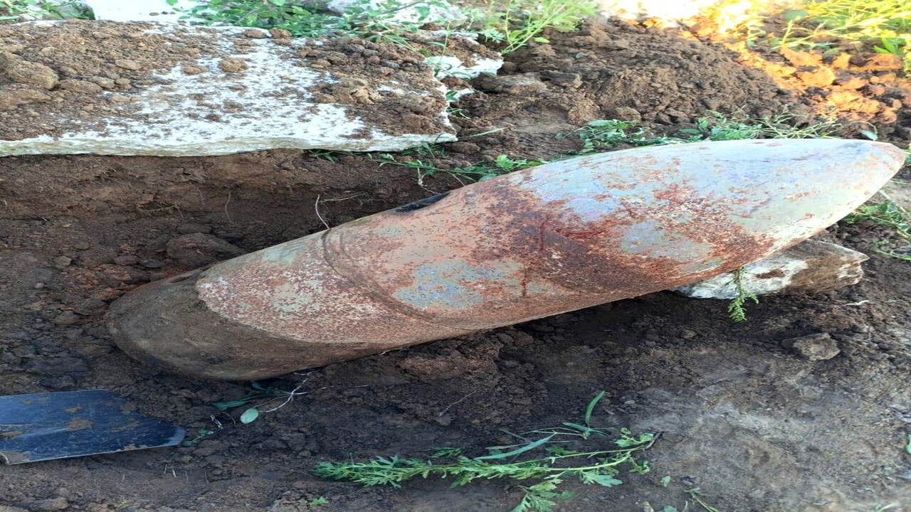 Под Курском обезвредили огромную авиабомбу времен ВОВ | ГТРК «Курск» Под Курском обезвредили огромную авиабомбу времен ВОВ