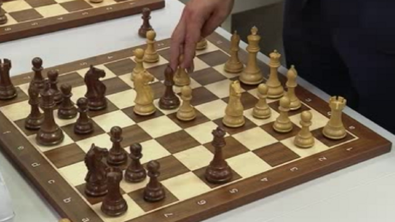 Один из лучших шахматистов мира сыграл в Курске