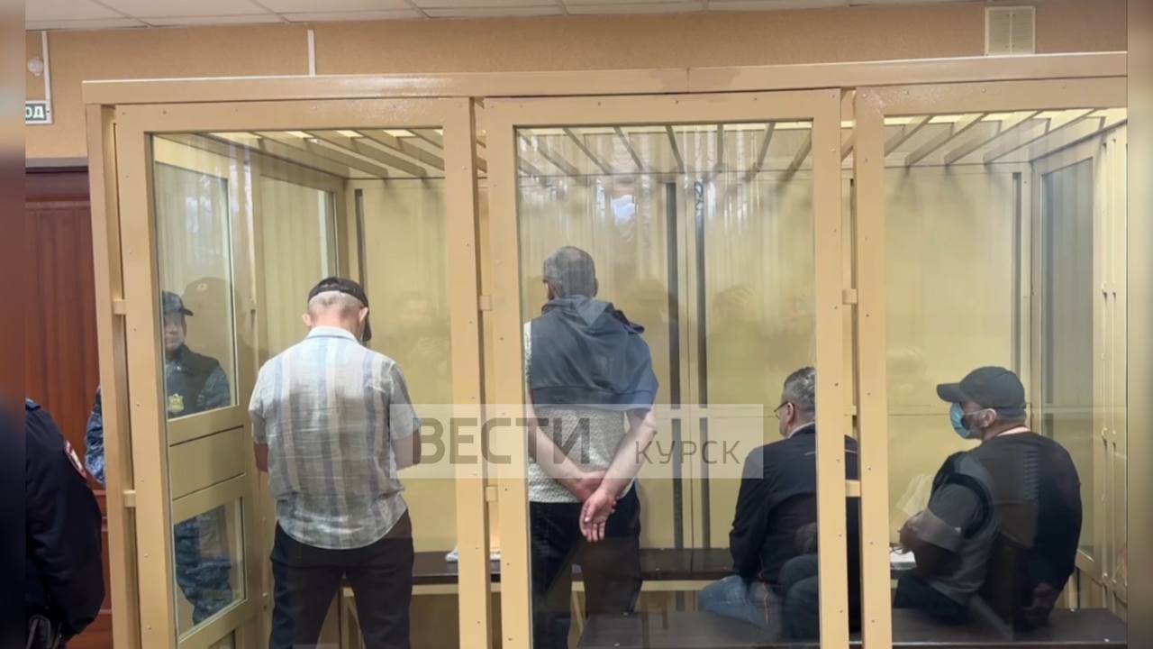 Убийство 15-летней давности разбирают в курском суде