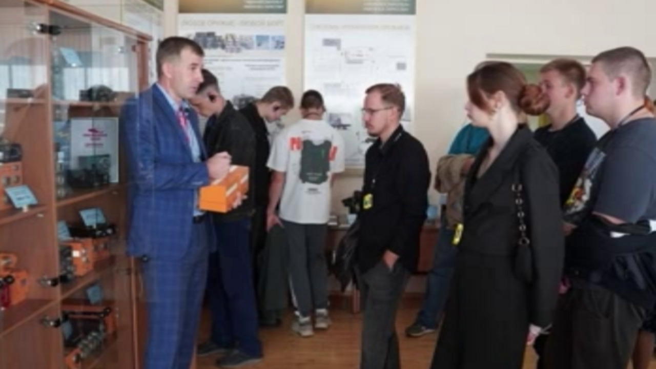 На курском предприятии «Авиаавтоматика» провели ознакомительные дни для студентов