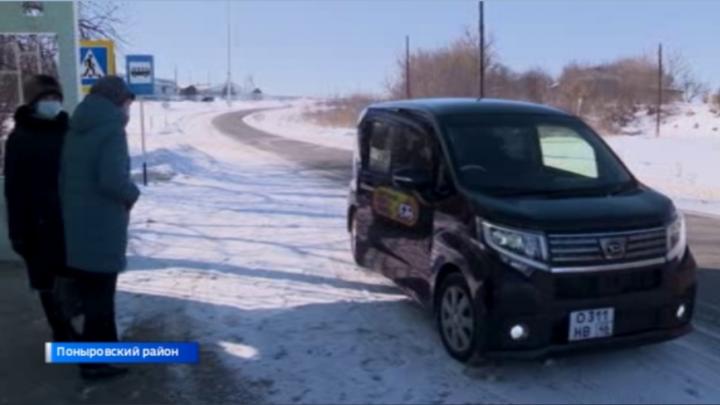 В Курской области автоволонтеры помогают пожилым людям добраться в пункты вакцинации | ГТРК «Курск» - новости Курска и Курской области