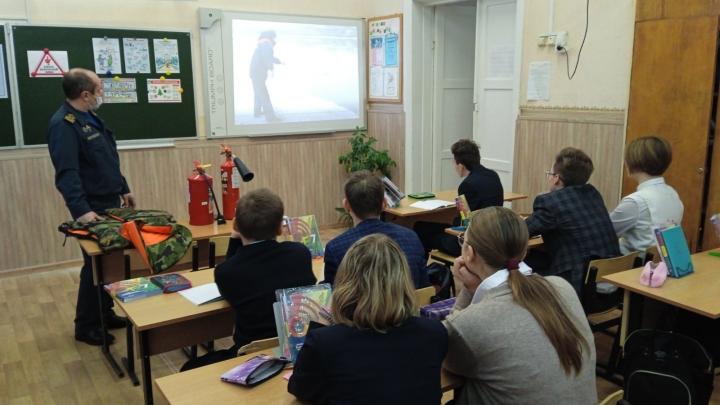 Курян предупреждают о пожарной безопасности в предновогодний период | ГТРК «Курск»