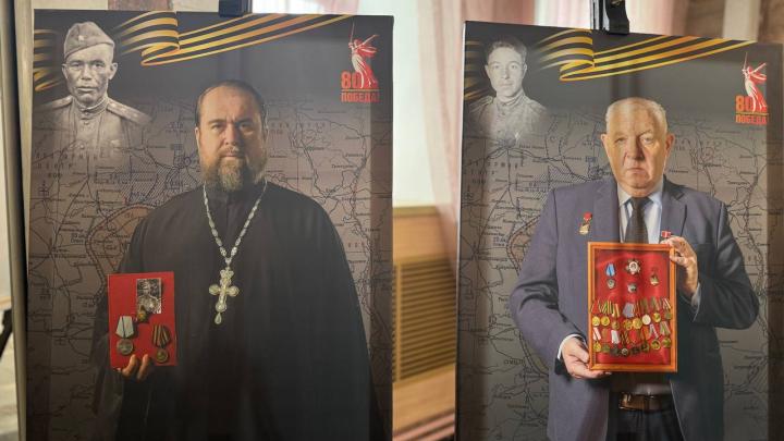 В Курске открылась фотовыставка «Китель Победы» В Курске открылась фотовыставка «Китель Победы» | ГТРК «Курск»