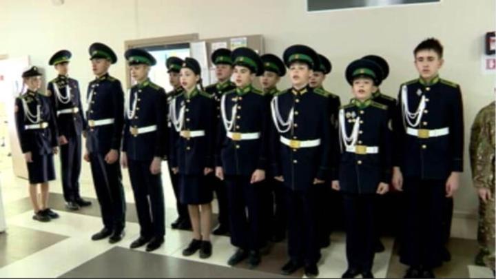Ко Дню пограничника в 62-й курской школе открылась выставка Ко Дню пограничника в 62-й курской школе открылась выставка | ГТРК «Курск»
