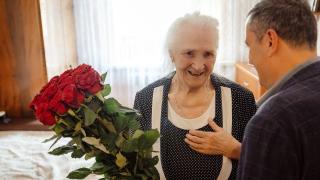Красная помада на Рейхстаге: ветеран Великой Отечественной войны из Курска отмечает вековой юбилей | ГТРК «Курск»